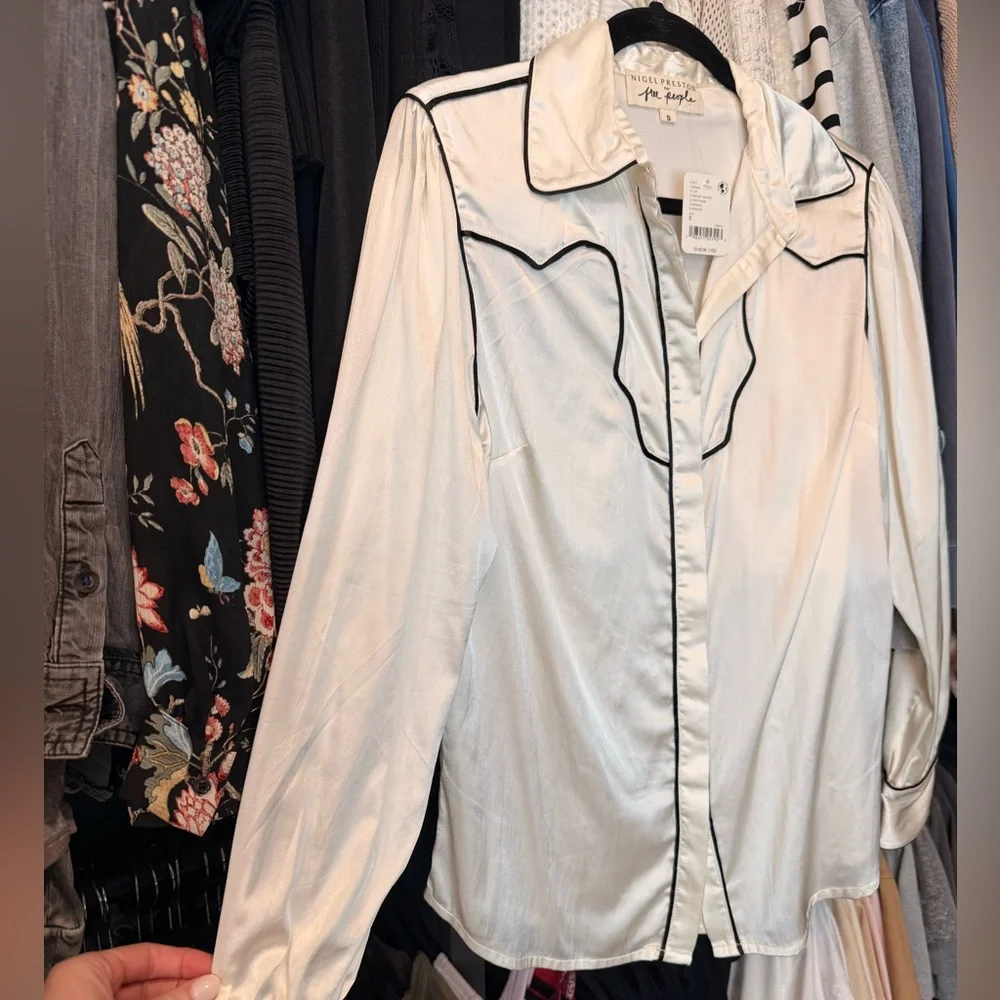 NWT Free People x Nigel Preston Silk Western Blouse Ivory Black Piping Size S - Picture 3 of 8